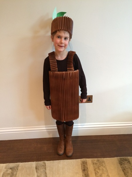 Share photos of your kids dressed up for World Book Day to win £100 book token + 10 official WBD books