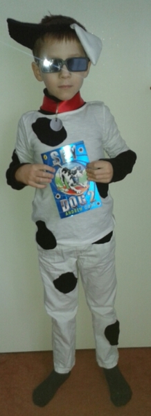 Share photos of your kids dressed up for World Book Day to win £100 book token + 10 official WBD books