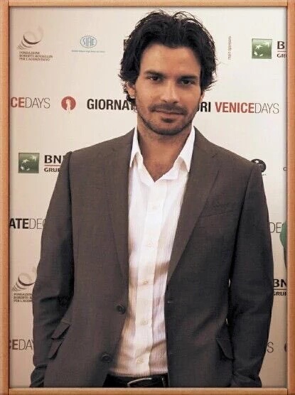 Swagger Inn Thread 125.  136,000 posts and over 735 days later - the wenching and perving continues onwards. But WhenTAF will the BBC actually admit that S3 of The Musketeers exists?