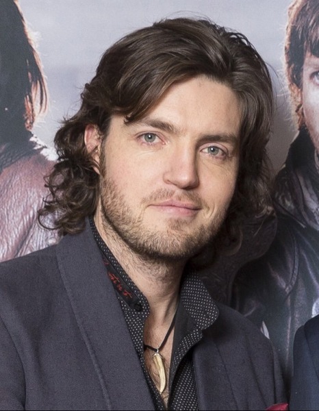 Swagger Inn Thread 125.  136,000 posts and over 735 days later - the wenching and perving continues onwards. But WhenTAF will the BBC actually admit that S3 of The Musketeers exists?