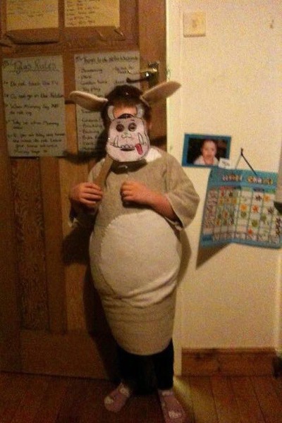 Share photos of your kids dressed up for World Book Day to win £100 book token + 10 official WBD books