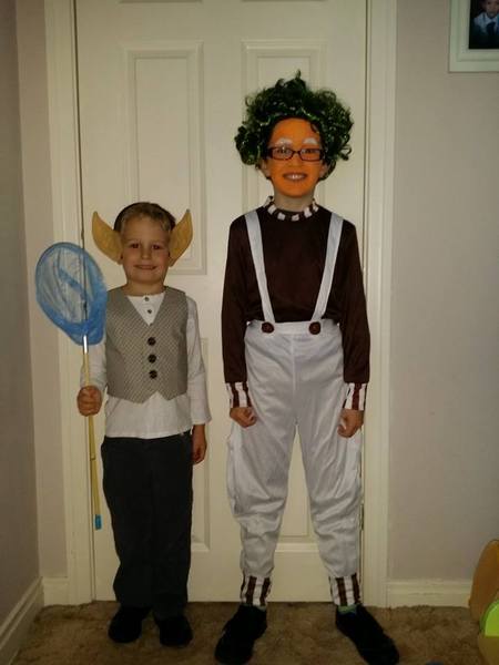 Share photos of your kids dressed up for World Book Day to win £100 book token + 10 official WBD books