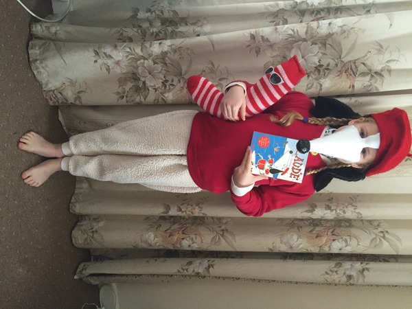 Share photos of your kids dressed up for World Book Day to win £100 book token + 10 official WBD books