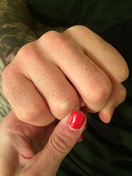 Sporners AIBU - DP with a TWO year old blackthorn in his knuckle