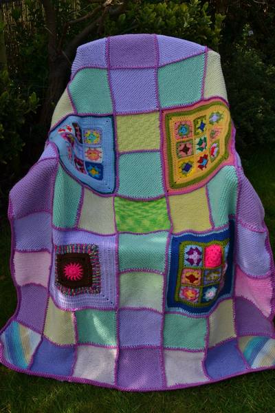 Woolly Hugs. Our Project to help refugees continues. One square, one blanket, a pair of gloves, one warm hat, one step at a time, really every little thing will help. All support welcome.