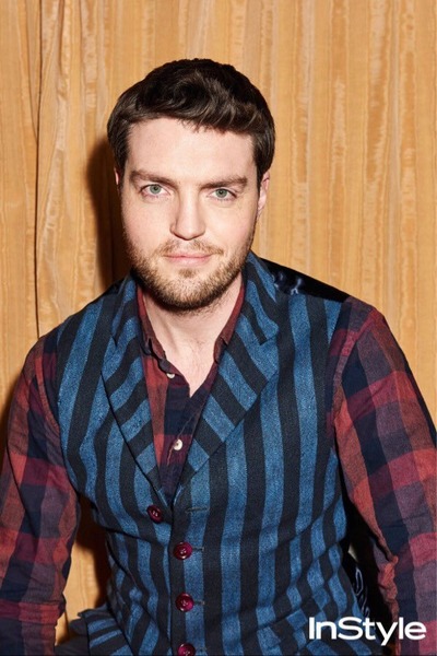 Swagger Inn Thread 125.  136,000 posts and over 735 days later - the wenching and perving continues onwards. But WhenTAF will the BBC actually admit that S3 of The Musketeers exists?