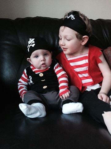 Share photos of your kids dressed up for World Book Day to win £100 book token + 10 official WBD books