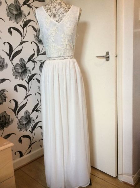 Quick wedding dress advice needed! With pics.