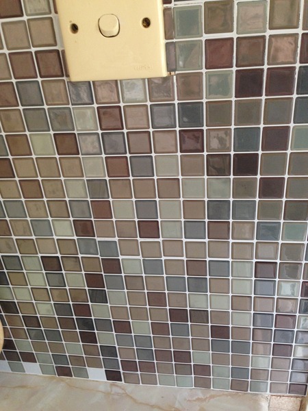 What paint with these tiles?