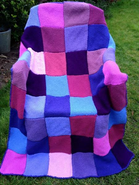 Woolly Hugs. Our Project to help refugees continues. One square, one blanket, a pair of gloves, one warm hat, one step at a time, really every little thing will help. All support welcome.