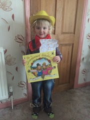 Share photos of your kids dressed up for World Book Day to win £100 book token + 10 official WBD books