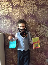Share photos of your kids dressed up for World Book Day to win £100 book token + 10 official WBD books