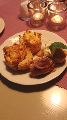 Swagger Inn Thread 125.  136,000 posts and over 735 days later - the wenching and perving continues onwards. But WhenTAF will the BBC actually admit that S3 of The Musketeers exists?