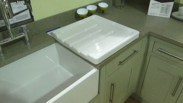 Ceramic drainer on oak worktops