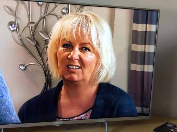 to wonder what on earth Eileen Grimshaw has done to her teeth?!
