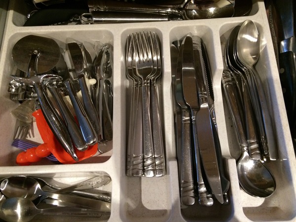 Cutlery argument - tell me who's right?