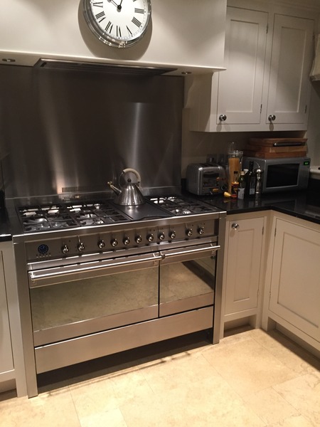 Catering for vegetarians at a house-warming party, do I need to provide separate food?