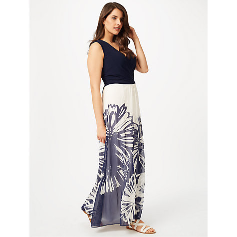 Dress for summer wedding in italy