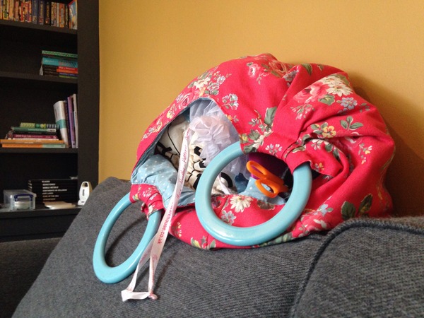 I have a new sewing table/area, wanna see?