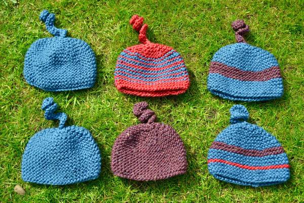 Woolly Hugs. Our Project to help refugees continues. One square, one blanket, a pair of gloves, one warm hat, one step at a time, really every little thing will help. All support welcome.