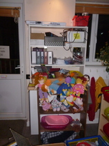 I have a new sewing table/area, wanna see?