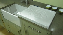 Ceramic drainer on oak worktops