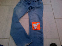 I have a new sewing table/area, wanna see?