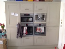 Howdens Burford Kitchen – Grey or Stone?