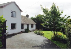 Painting exterior of house- advice on colours please?