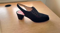 what shoes to wear with jeans apart from ballet flats?  (And where to get them? Size 9/43 foot)