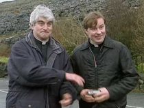any advice on what dh (aged 50) should wear for arty interview