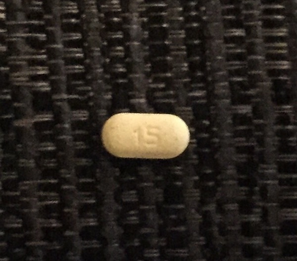 Please identify this pill for me ..,,