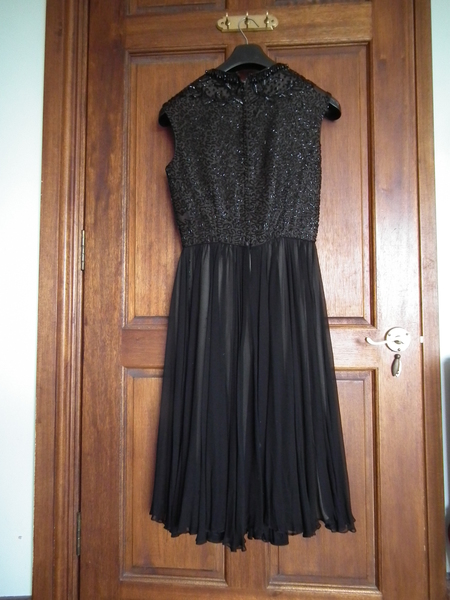 Any vintage clothing experts?