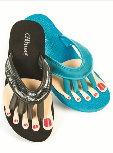 Does anyone else get a heeby jeeby feeling at the thought of wearing flip flops or sandals with a toe post?