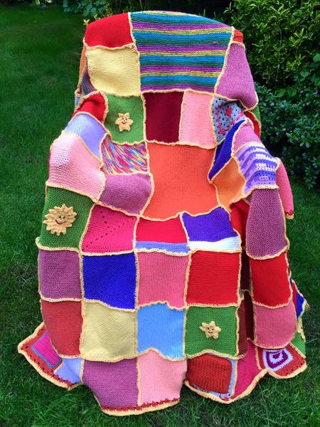 Woolly Hugs. Our Project to help refugees continues. One square, one blanket, a pair of gloves, one warm hat, one step at a time, really every little thing will help. All support welcome.