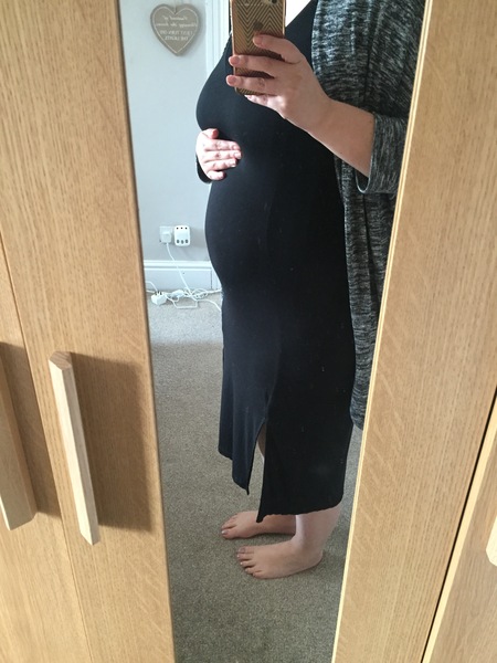 Bump showing in first pregnancy