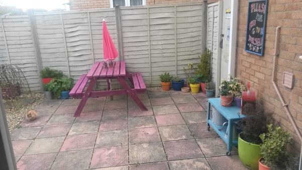 Is 'shabby chic' still a cool look for entire house?