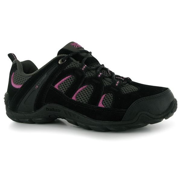 Urban walking shoes