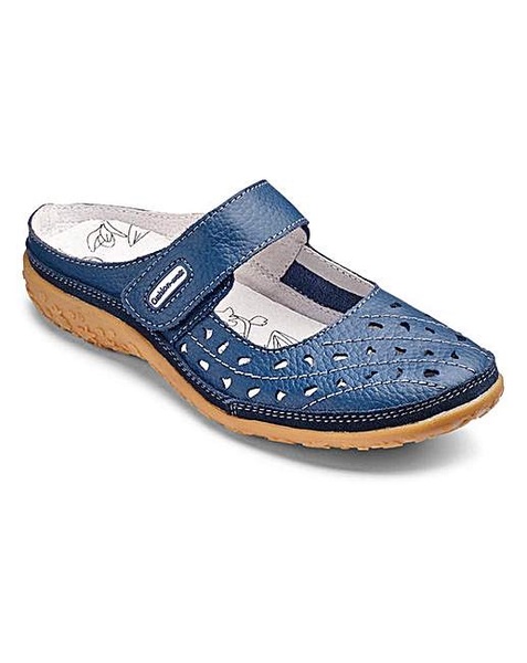 I just saw nice blue shoes in the sidebar there>>>>>> what were they?