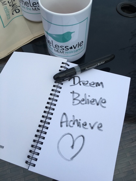 MLM Bot Watch 21 - chat about Utah based tragicomic cultastic racketeering scamalangadingdongs like Forever Living, Ariix, Herbalife, Younique, Juiceplus etc etc etc