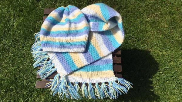 Woolly Hugs. Our Project to help refugees continues. One square, one blanket, a pair of gloves, one warm hat, one step at a time, really every little thing will help. All support welcome.