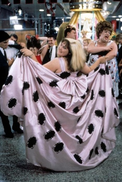are those cockroaches on this skirt?