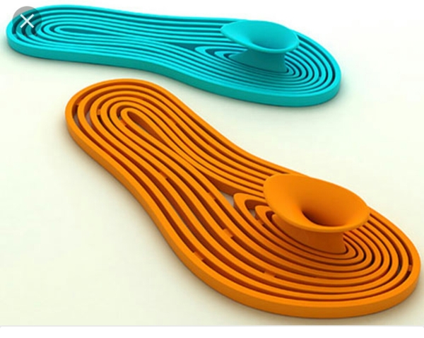 Does anyone else get a heeby jeeby feeling at the thought of wearing flip flops or sandals with a toe post?