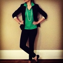 completely desperate. how do I style a green bloody polo neck?