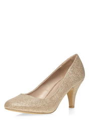 Shoes to go with plum dress