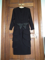 Any vintage clothing experts?