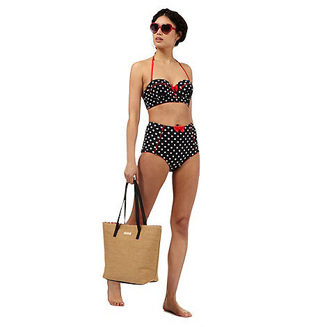 Help...3 weeks till holiday and I'm braving a bikini! Any recommendations?