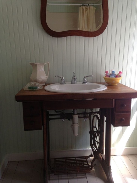 Where oh where can I find a pretty table-like sink/vanity unit like this one?