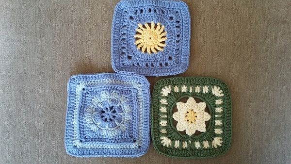 Woolly Hugs. A Blanket for the very lovely Daffyduck1. Crafters and donors, we need your help.