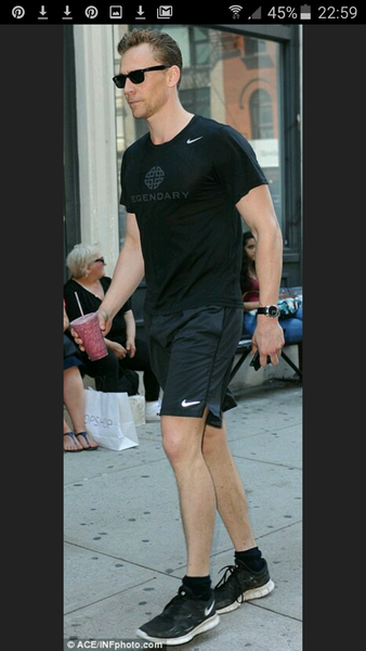 Tom Hiddleston dating Taylor Swift